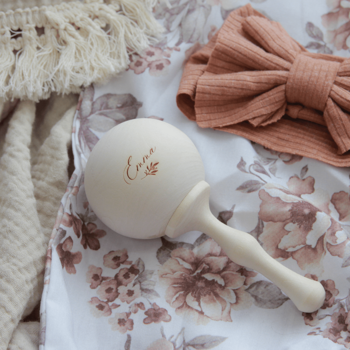 赤ちゃん用ガラガラ(ラトル)素材別メリット・デメリット - Stella Mimore