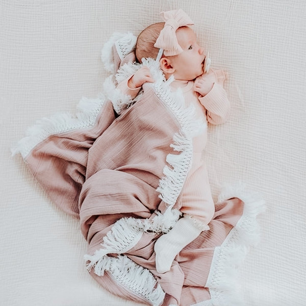 おくるみって何?かわいくて便利なおくるみの選び方 - Stella Mimore