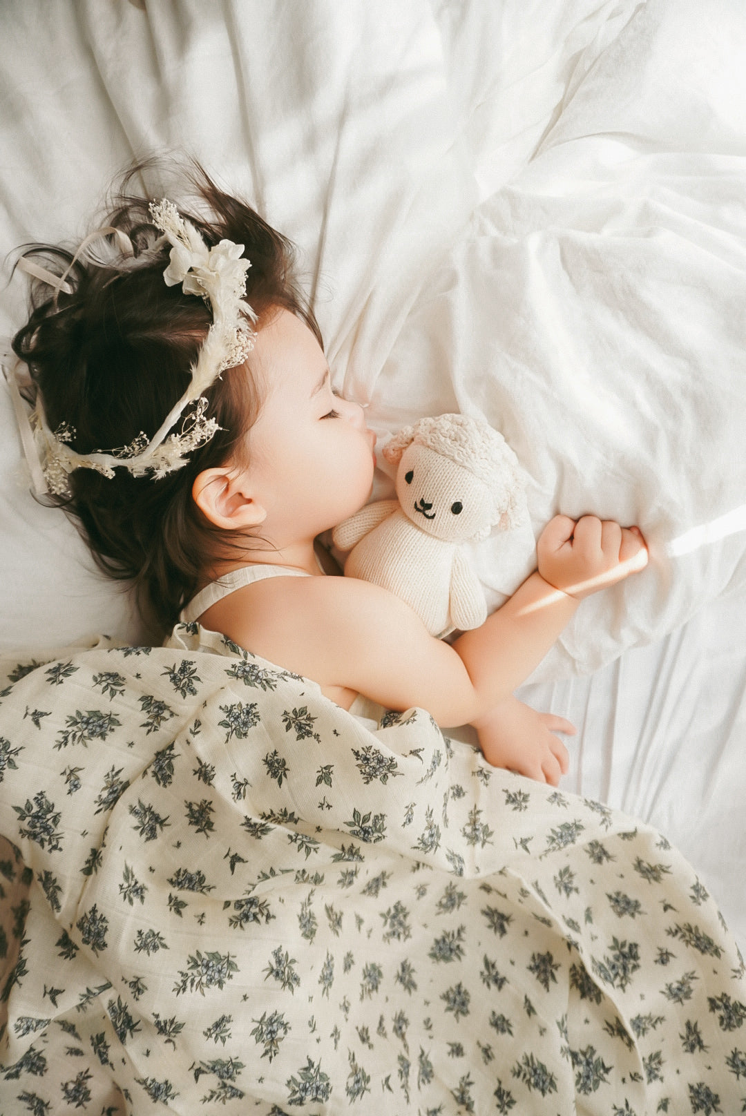 cuddle + kind - Stella Mimore