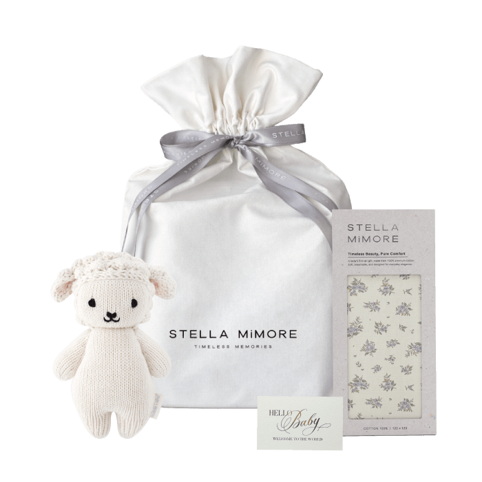 【cuddle + kind】ベビーシープ＆ブルーフラワー 出産祝いギフトセット - Stella Mimore