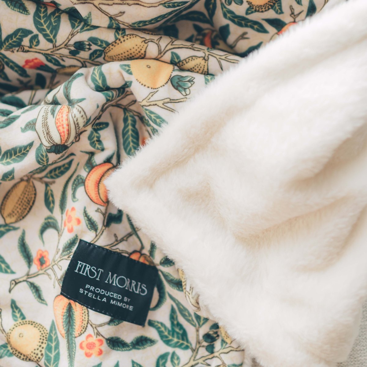 メロウファーブランケット ウィリアム・モリス フルーツ - Stella Mimore