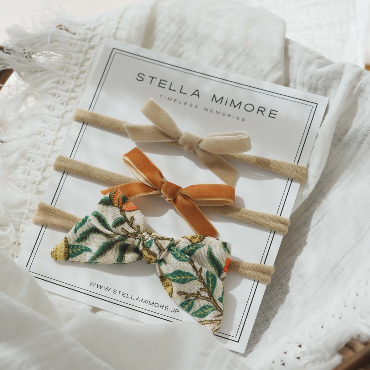 【近日販売開始】ベビーヘアバンド リボンアソート / ウィリアム・モリス フルーツ - Stella Mimore