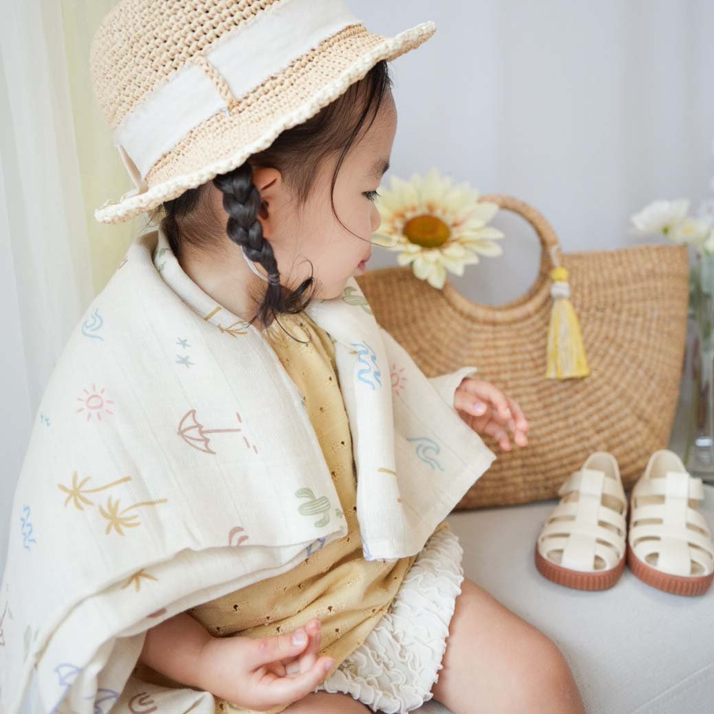 Mymです。葡萄と向日葵スワッグ風40) あなじぇに | 夜の向日葵🌻 #ourlastsummer #sunflower #六本木